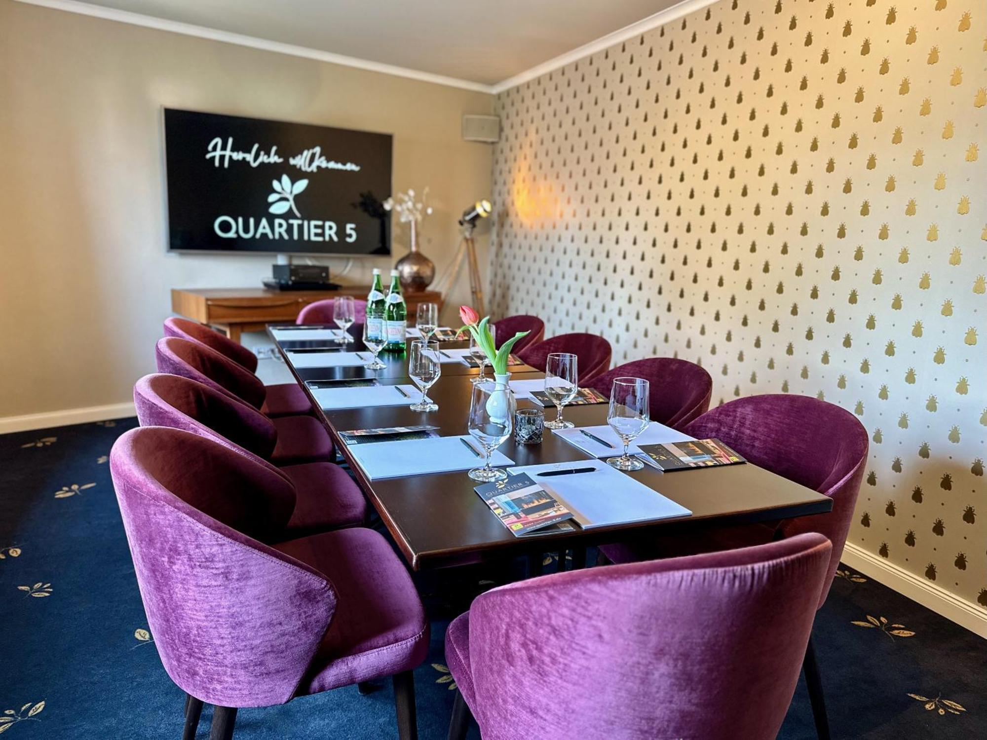 קורורט גוריש Logis Hotel Quartier 5, Saechsische Schweiz, Mit Restaurant, Cafe & Bar מראה חיצוני תמונה